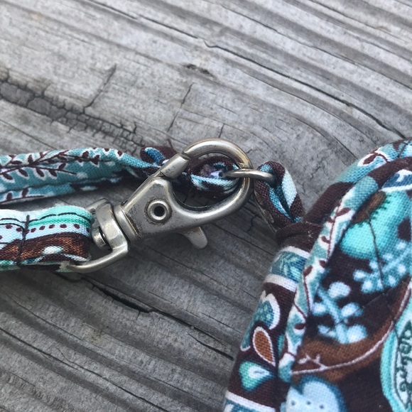 Vera Bradley Wristlet - Picture 2 of 4